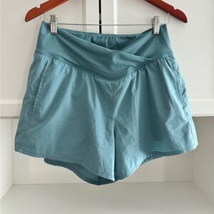 Breezeful™ High Waisted Crossover Side Pocket 2-in-1 Quick Dry Yoga Shorts 4"